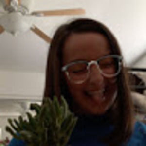 Meet your Posher, Caitlin